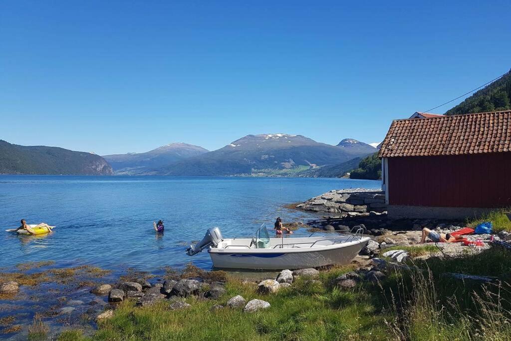 Nordfjordcabins Utvik Exterior photo